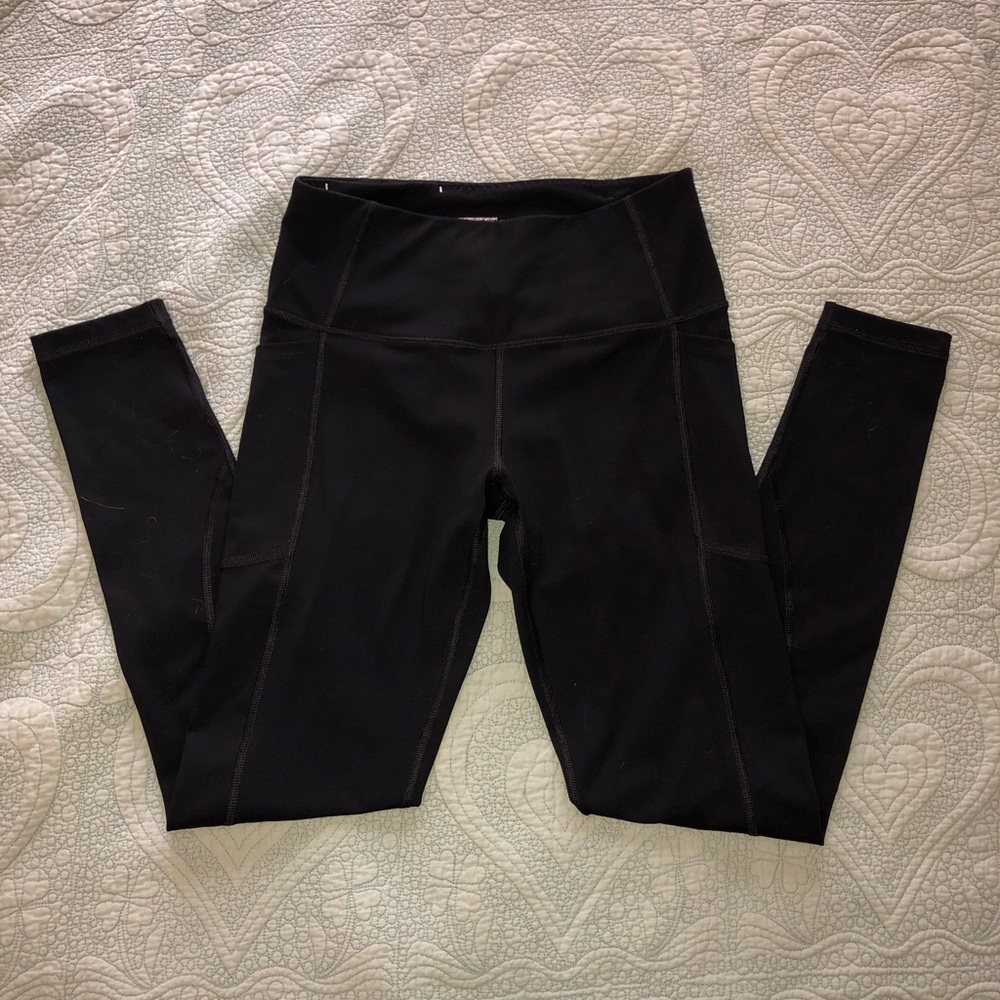 VS Knockout Tights w/ Pockets